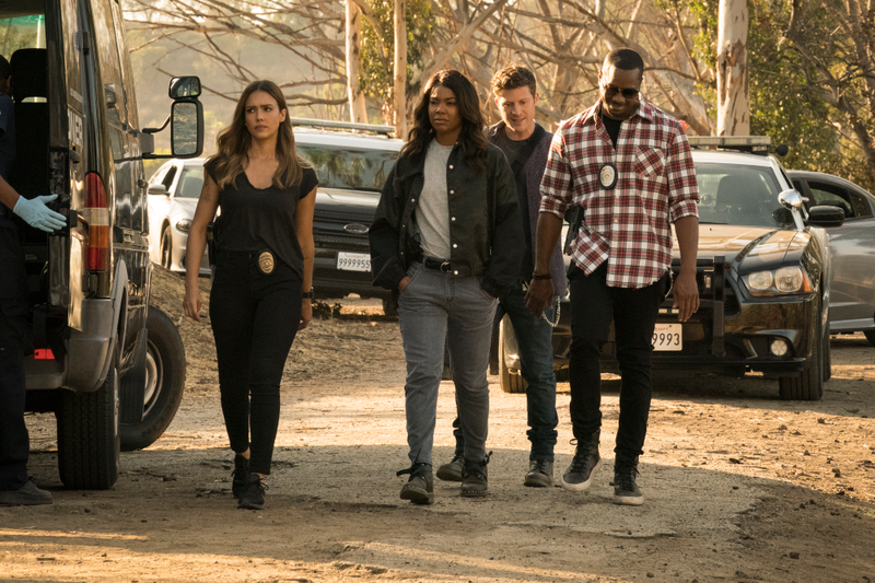 Jessica Alba, Gabrielle Union, Zach Gilford, and Duane Martin